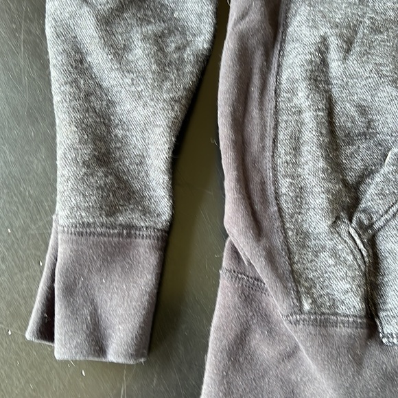 J Crew authentic vintage fleece men’s XL dark gray with 1 button/kangaroo pouch - Picture 4 of 7